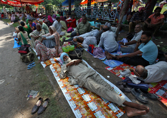 India detains hundreds, cancels more than 300 trains after deadly ‘godman’ protests