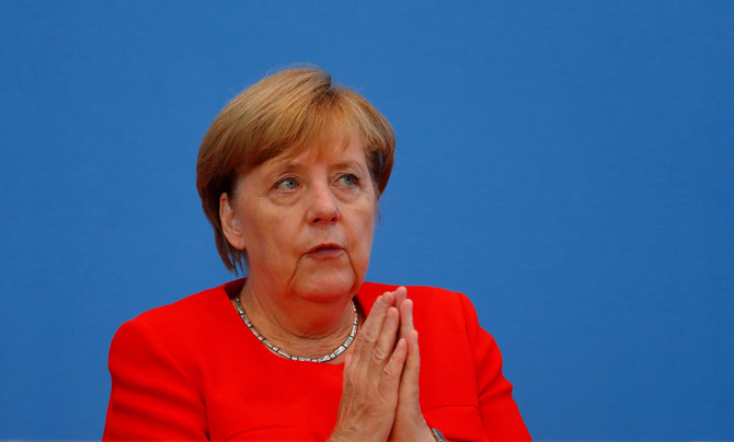 Merkel calls on Turkey to release jailed German citizens