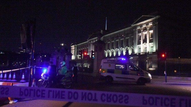 Buckingham Palace ‘sword man’ charged with planning terror act