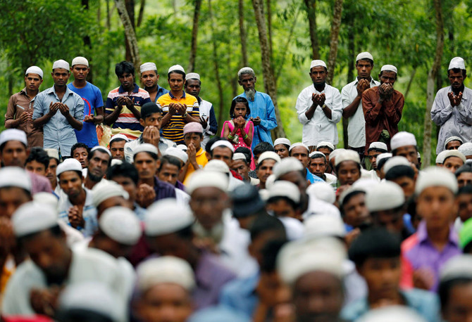 Rohingya Muslims flee as more than 2 600 houses burned in