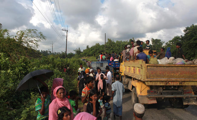 Bangladeshi PM urged to put pressure on world community to stop Myanmar atrocities on Rohingyas