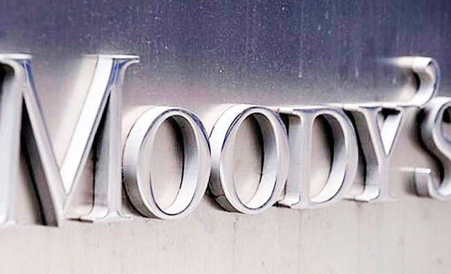 Moody’s cuts Oman banking outlook on weaker govt support, poor growth