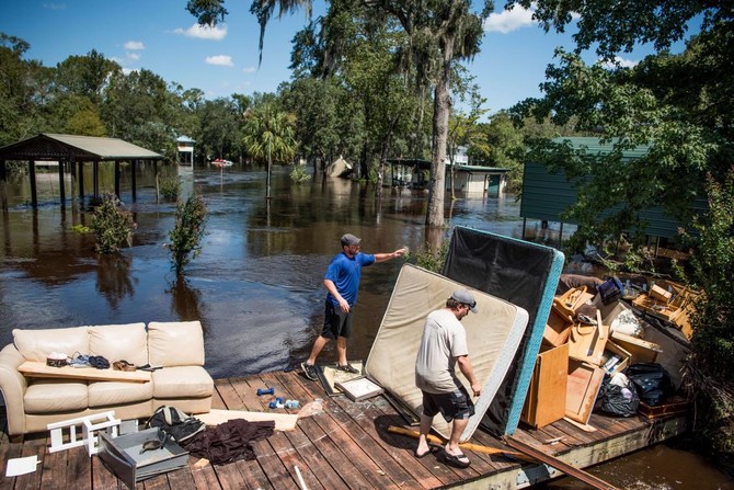 Trump to visit hurricane-hit Florida as agents probe nursing home deaths