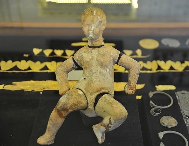 Ancient 3,000-year-old doll is favorite with museum goers