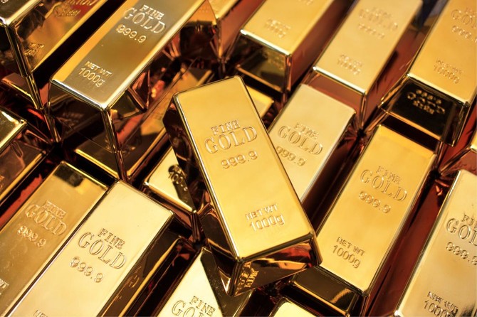 Gold falls to 7-week low as dollar firms