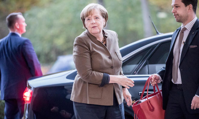 Merkel in final push for coalition to avert crisis