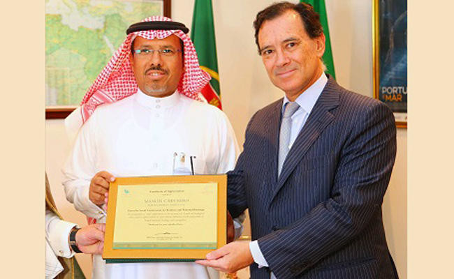 Portugal ambassador in Saudi Arabia honored for returning Neolithic artifact