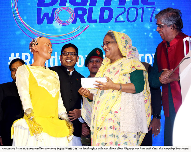 Saudi humanoid robot Sophia wows Bangladesh