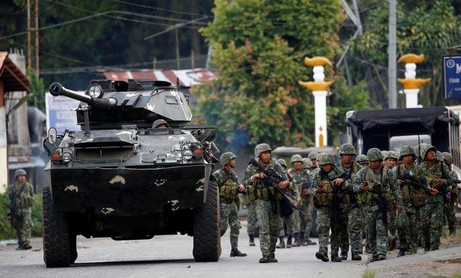 Roadside bomb injures 7 Marines in southern Philippines