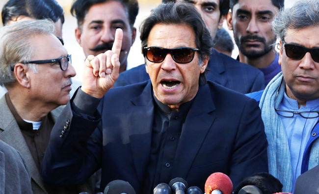 Top Pakistani court dismisses graft case against Imran Khan