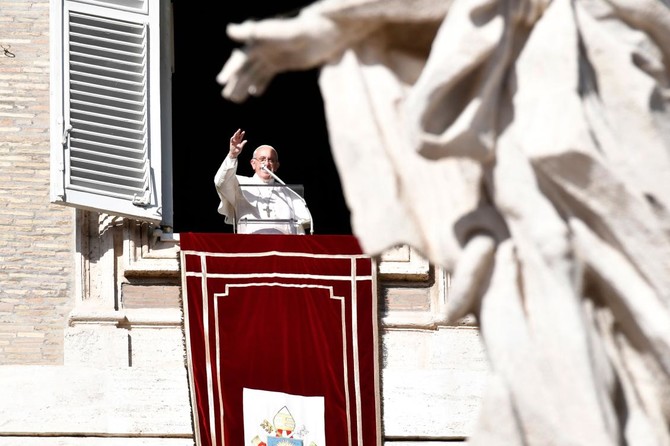 Cake for ‘joyful’ pope on his 81st birthday