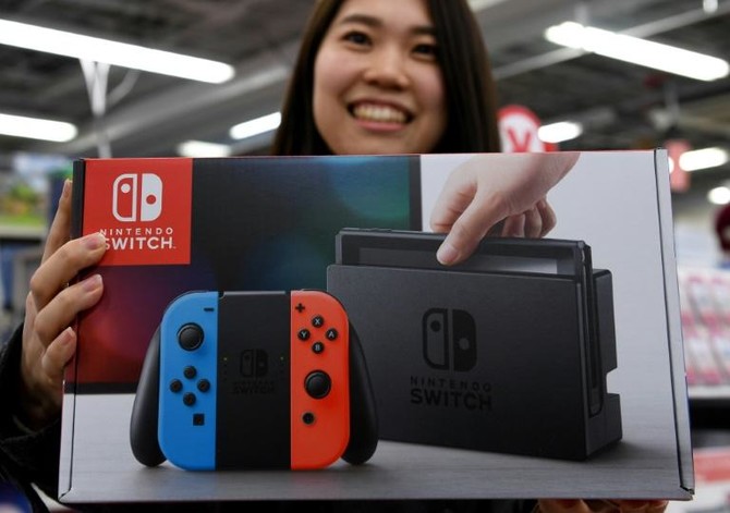 Nintendo expects to sell 20 million Switch gaming consoles