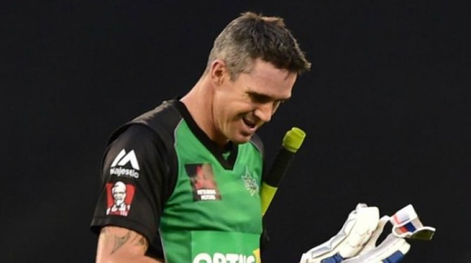 Kevin Pietersen to call time on playing career in 2018