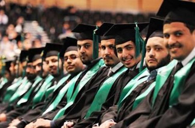 Saudi students abroad get 10% stipend raise