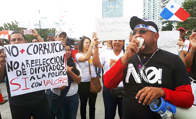 Anticorruption Protest In Panama Draws Thousands Arab News