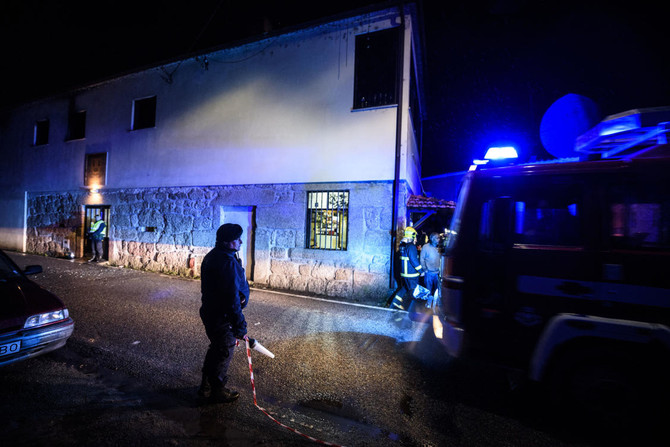 Fire kills eight, wounds 50 in northern Portugal