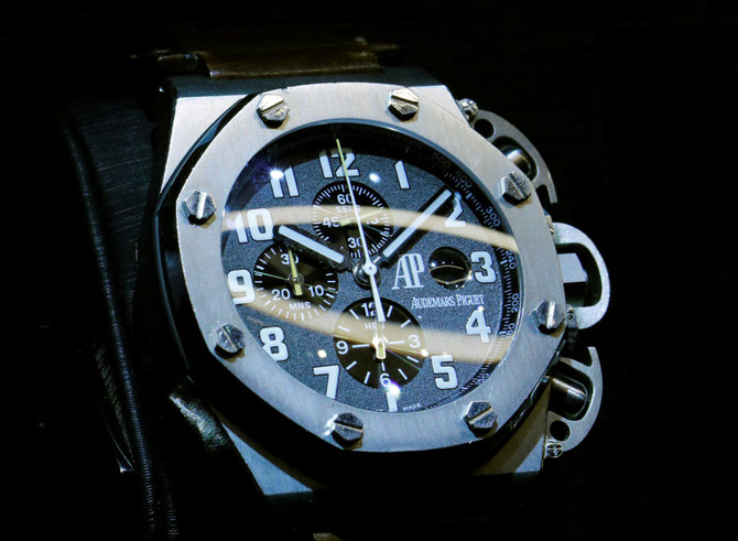 Audemars piguet clearance scratches