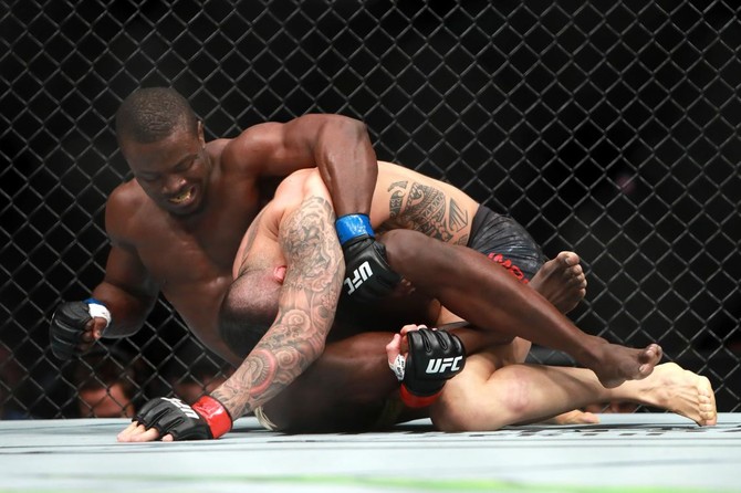 Razak Alhassan has spectacular KO at UFC 220