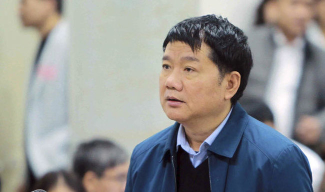 Vietnam arrests former Vinashin executive in widened graft crackdown