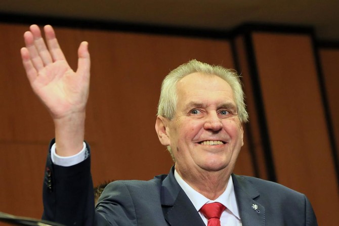 EU’s Tusk urges Czech President Zeman to cooperate in Europe