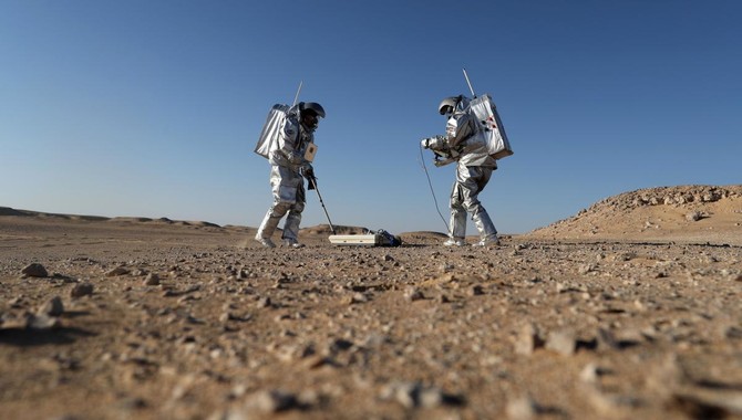 Oman desert used for Mars mission spacesuit tests