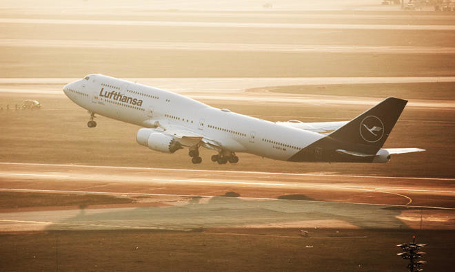 Heritage meets the future: Lufthansa presents a new brand design