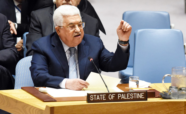 Palestinian leader urges world powers to replace US in peace talks