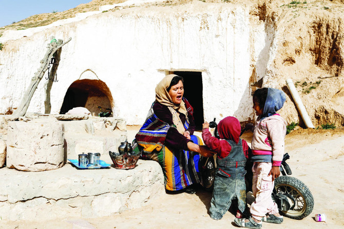 Last residents hold on in Tunisia’s underground houses