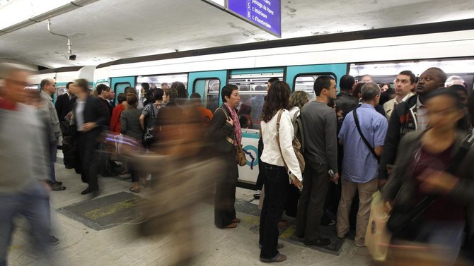 Paris Metro fines pregnant woman for ‘walking wrong way’