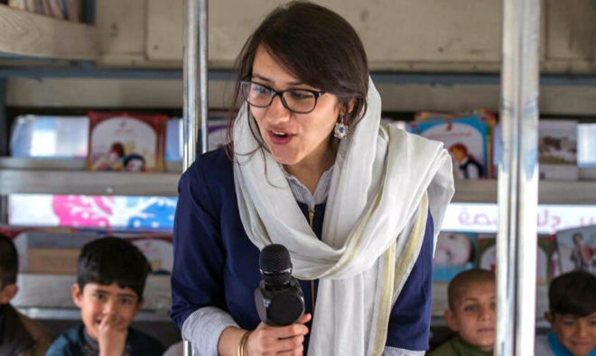 25-year-old Afghan woman sets up a mobile library