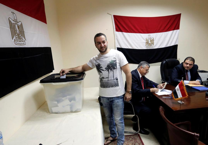 Egyptians abroad continue to vote in their country's presidential elections