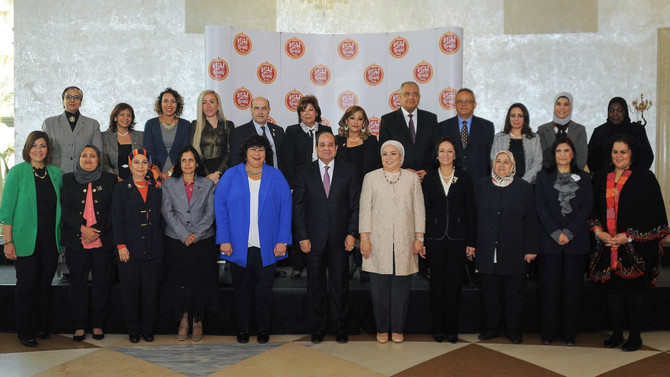 President El-Sisi honors 42 Egyptian women on Mother's Day