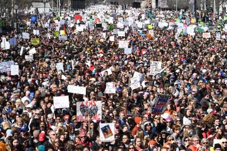 Hundreds of thousands march for gun control in the US