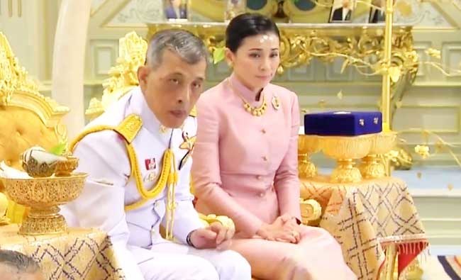 Thailand King Maha Vajiralongkorn weds bodyguard | Arab News