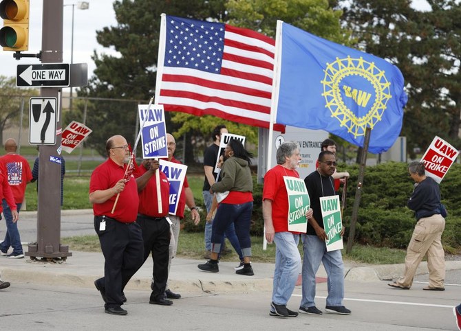 general-motors-workers-union-to-continue-talks-on-new-labor-deal