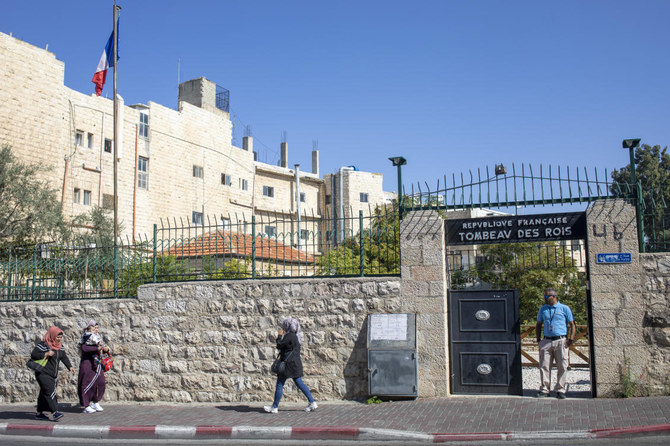 Jerusalem consulate working around the clock to help French