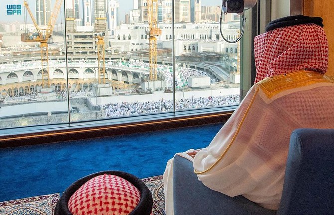 Saudi king performs eid prayers at Grand Mosque in Makkah | Arab News