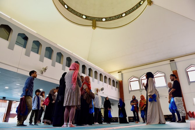 UK mosques’ open-door interfaith initiative returns