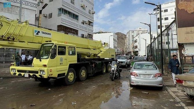 Saudi authorities prepare for more rain, urge caution | Arab News