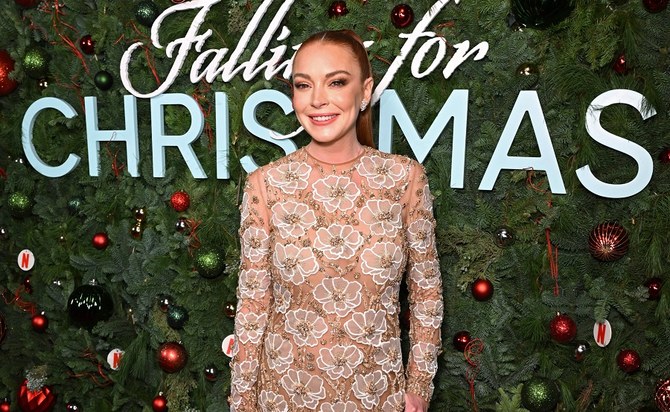 Lindsay Lohan Shares Christmas Selfie With Kuwaiti Husband | Arab News