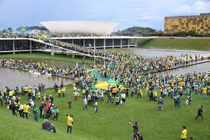 Leftwing Brazilians hope to reclaim football jersey from Bolsonaro movement, Brazil