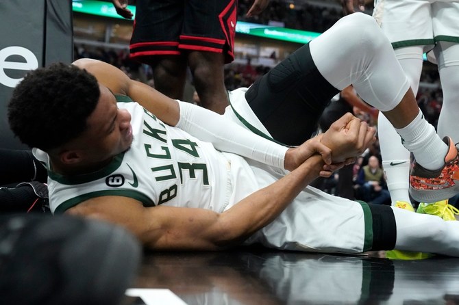 Antetokounmpo Injury Scare As Bucks Roll To 12th Straight Victory ...