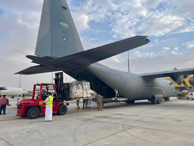 First two Saudi planes carrying relief arrive in Sudan | Arab News