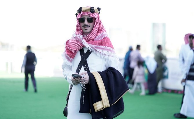 Saudis urged to show their 'authentic glam' on Founding Day with  traditional costumes | Arab News