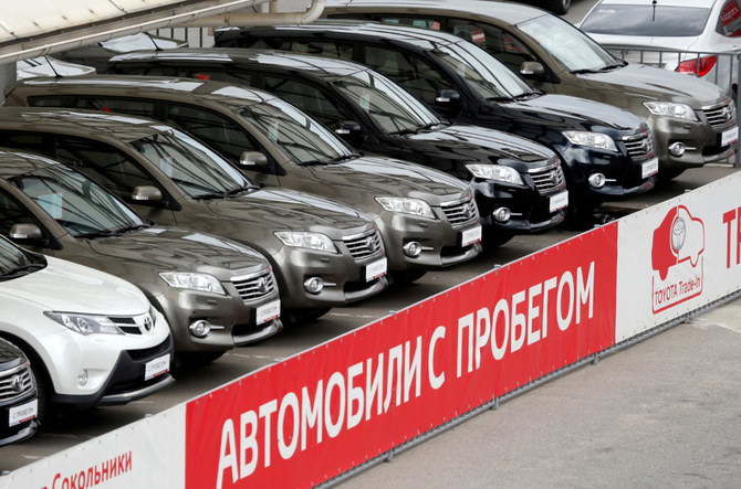 Japan puts the brakes on lucrative used car trade with Russia amid