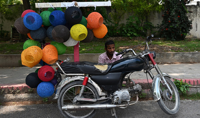 City limits: Pakistan’s poor return to villages as prices spiral | Arab ...