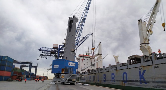 AD Ports subsidiary acquires APM Terminals Castell n for 11m in