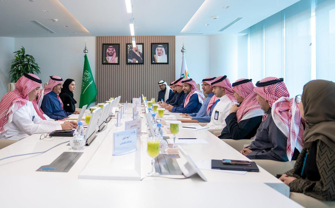 Saudi Officials Discuss Advancing Human Rights | Arab News