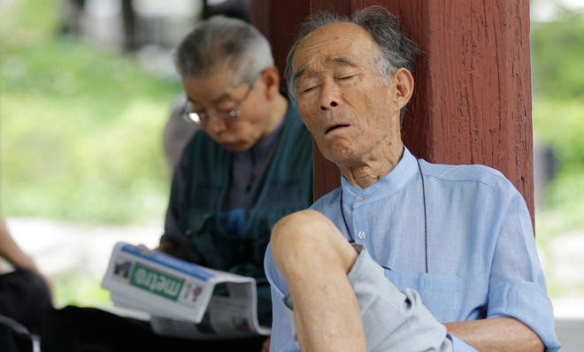 Life expectancy to keep rising; S. Korean women could hit 91