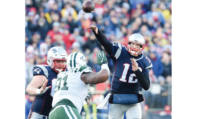 Patriots close in on AFC top seed with 41-3 win over Jets